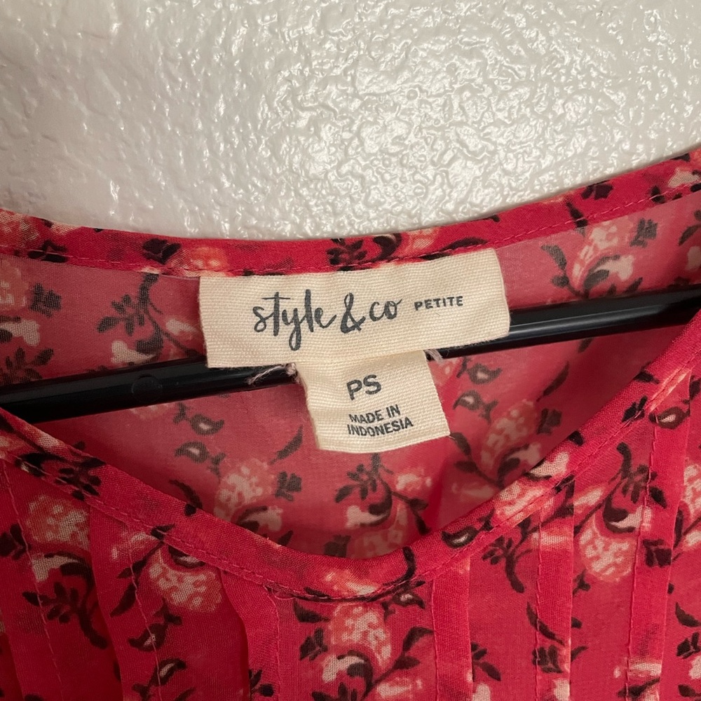 Flowy Patterned Blouse - Picture 3 of 4
